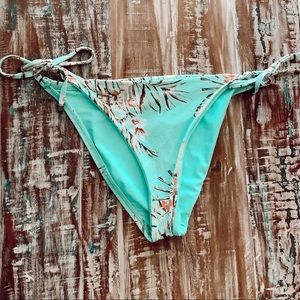 Vitamin A | blue lagoon bikini bottom | Never worn